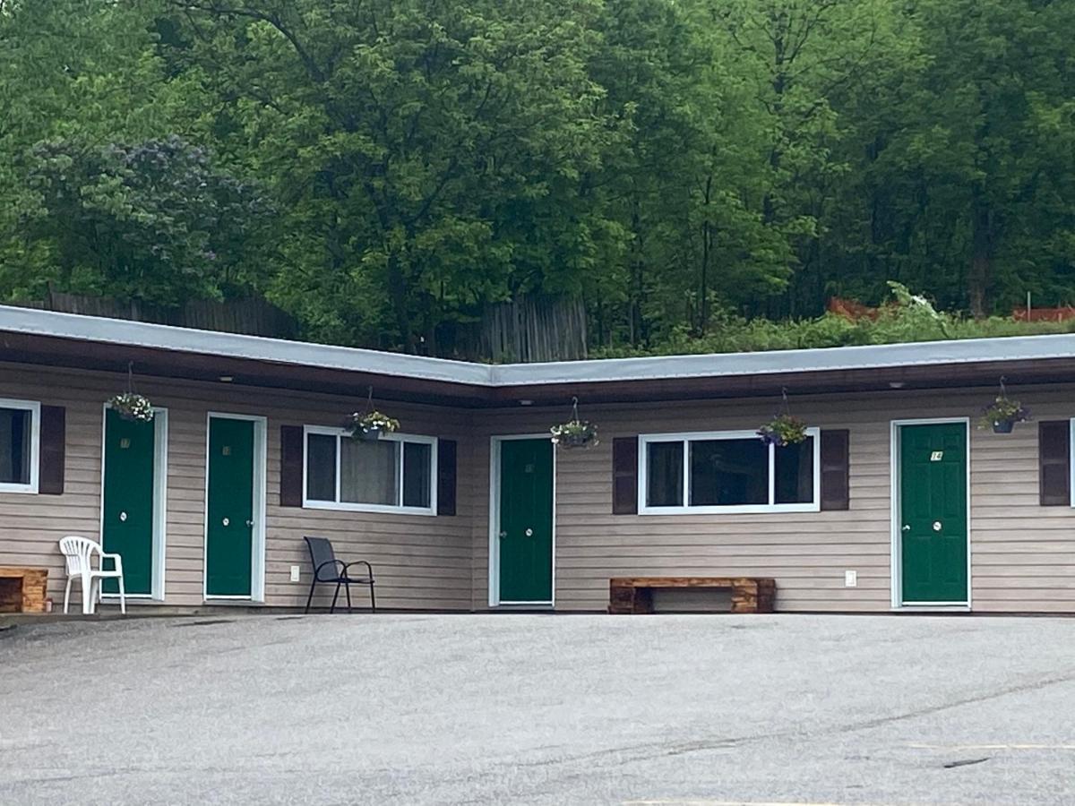 Silver Maple Motel Haliburton Luaran gambar