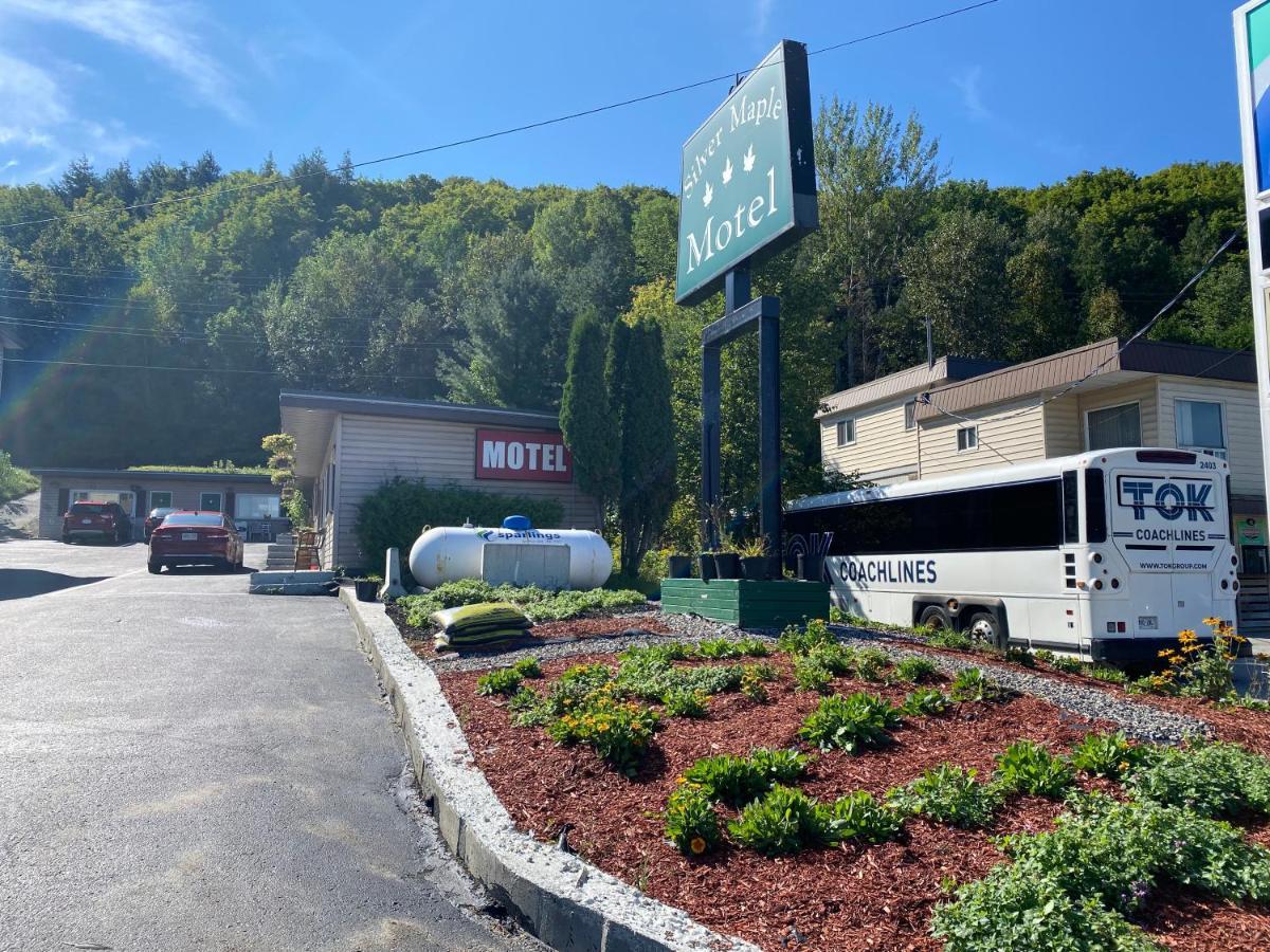 Silver Maple Motel Haliburton Luaran gambar