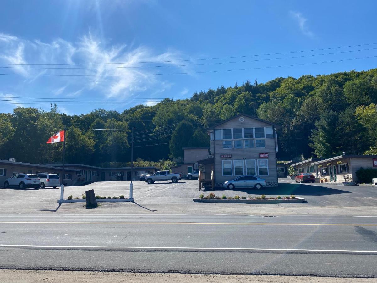 Silver Maple Motel Haliburton Luaran gambar